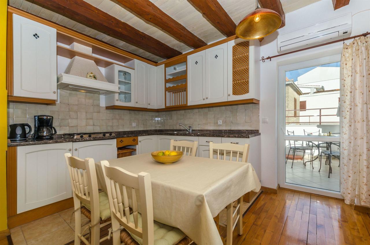 Apartments Renata Primošten Εξωτερικό φωτογραφία