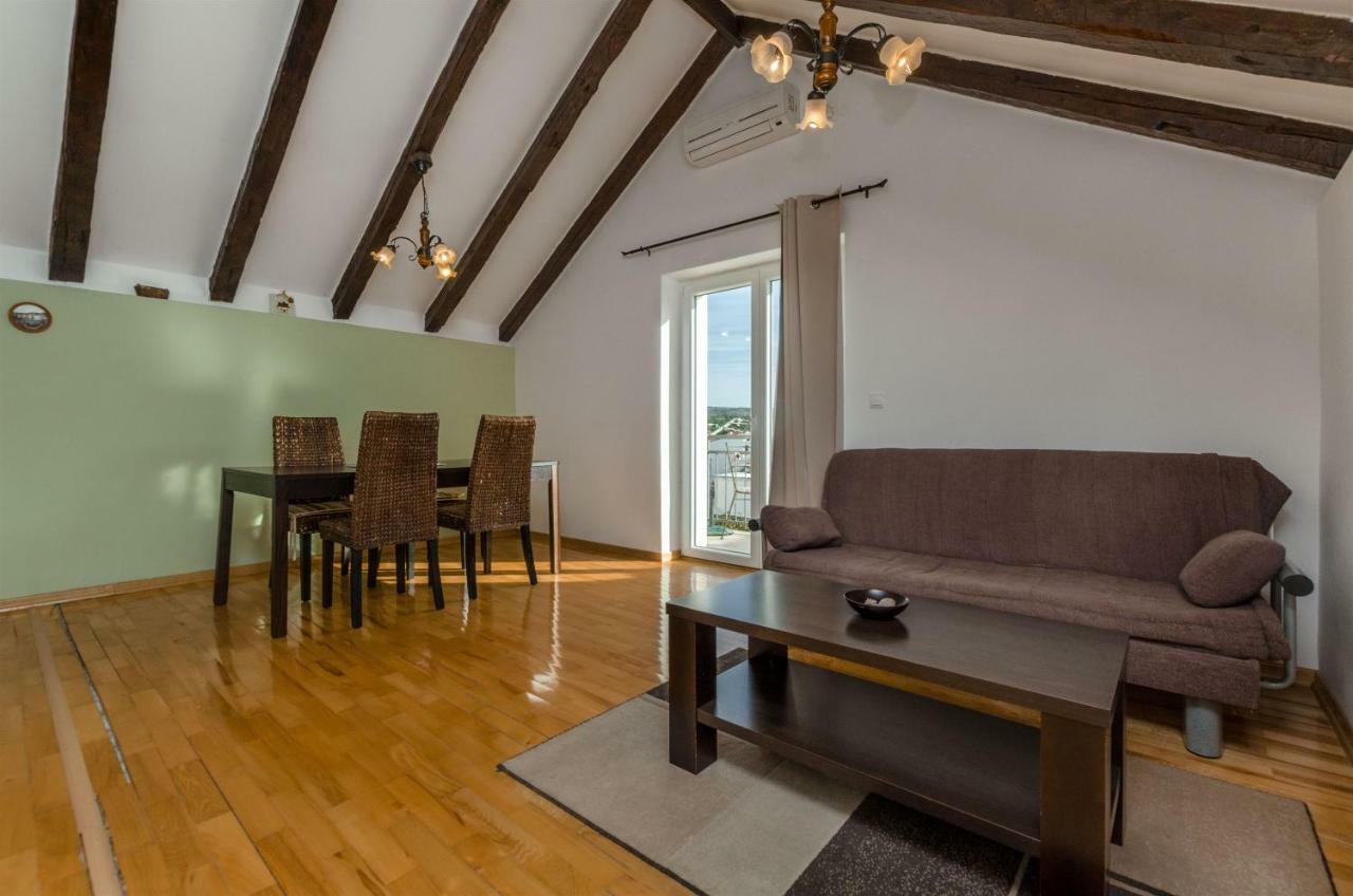 Apartments Renata Primošten Εξωτερικό φωτογραφία