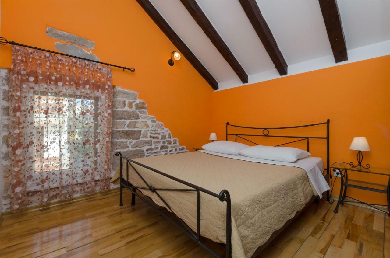 Apartments Renata Primošten Εξωτερικό φωτογραφία