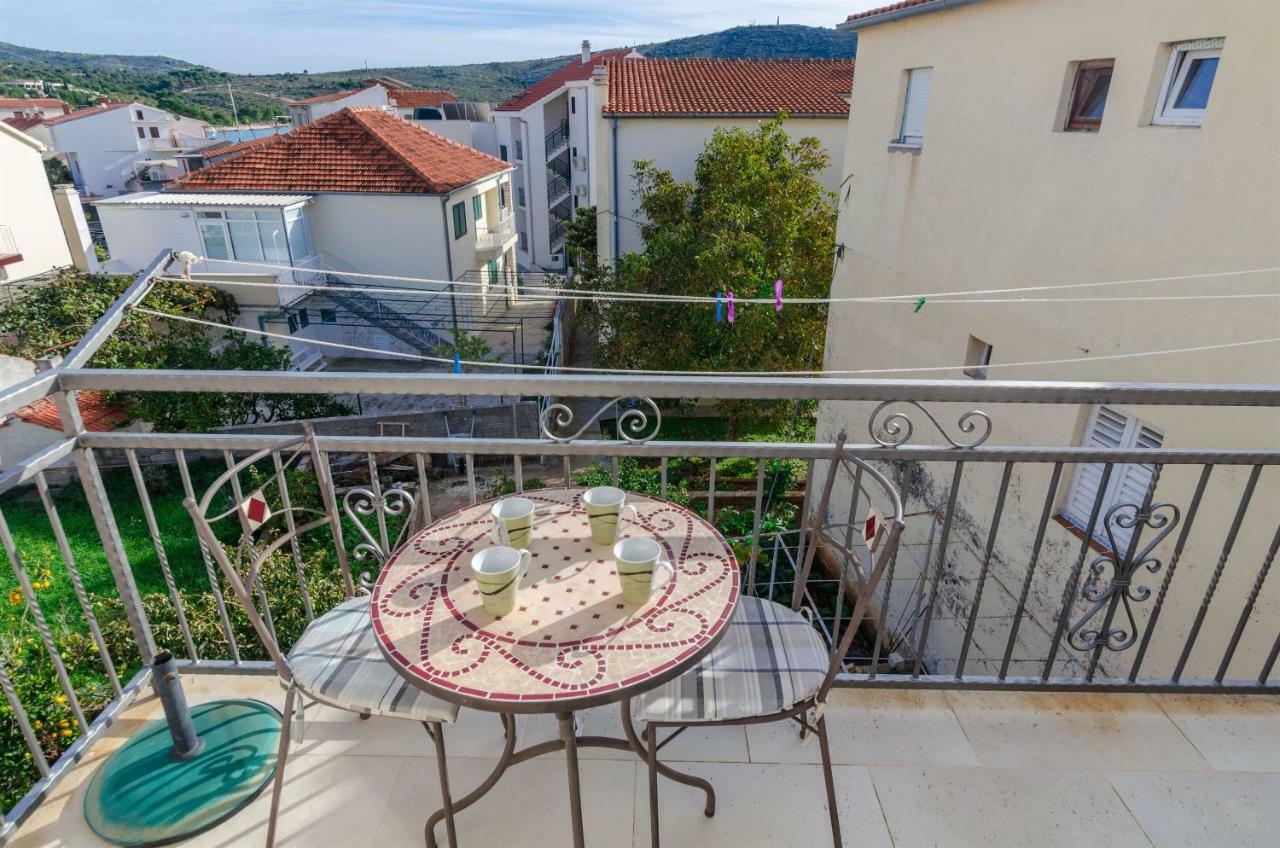 Apartments Renata Primošten Εξωτερικό φωτογραφία